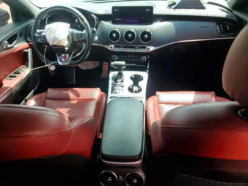 2022 KIA STINGER GT1  