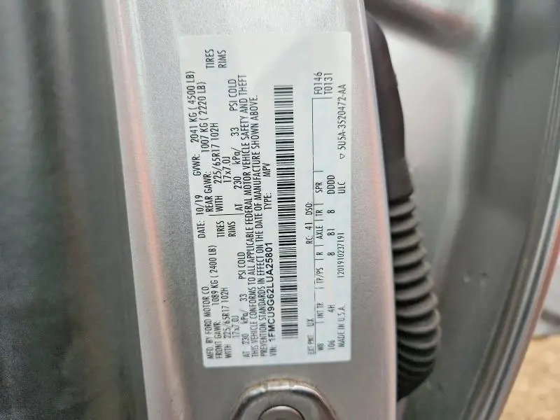 2020 FORD ESCAPE SE  