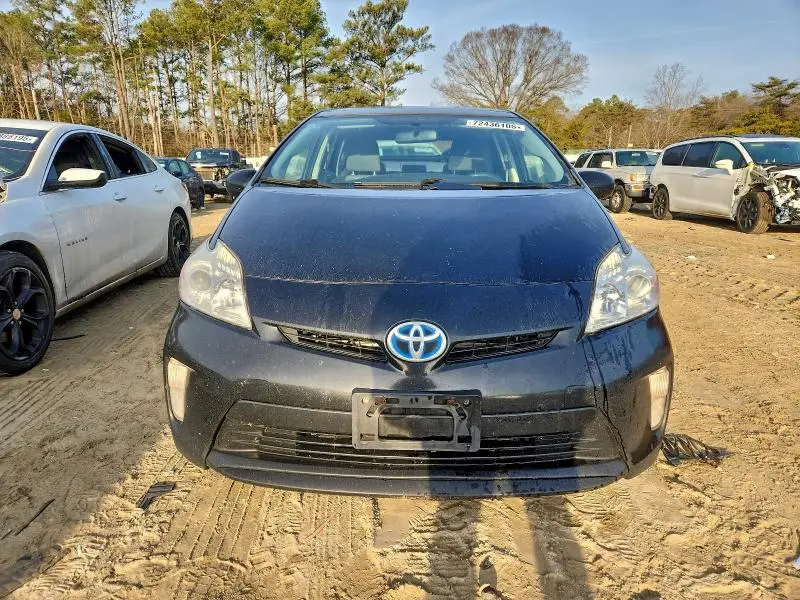 2015 TOYOTA PRIUS   