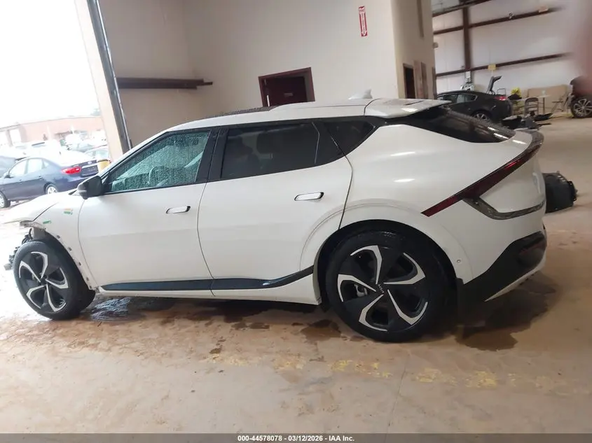 2023 KIA EV6 GT-LINE
