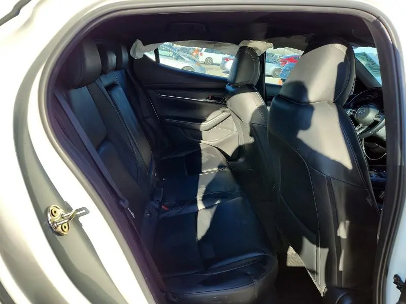 2022 MAZDA 3 PREFERRED  