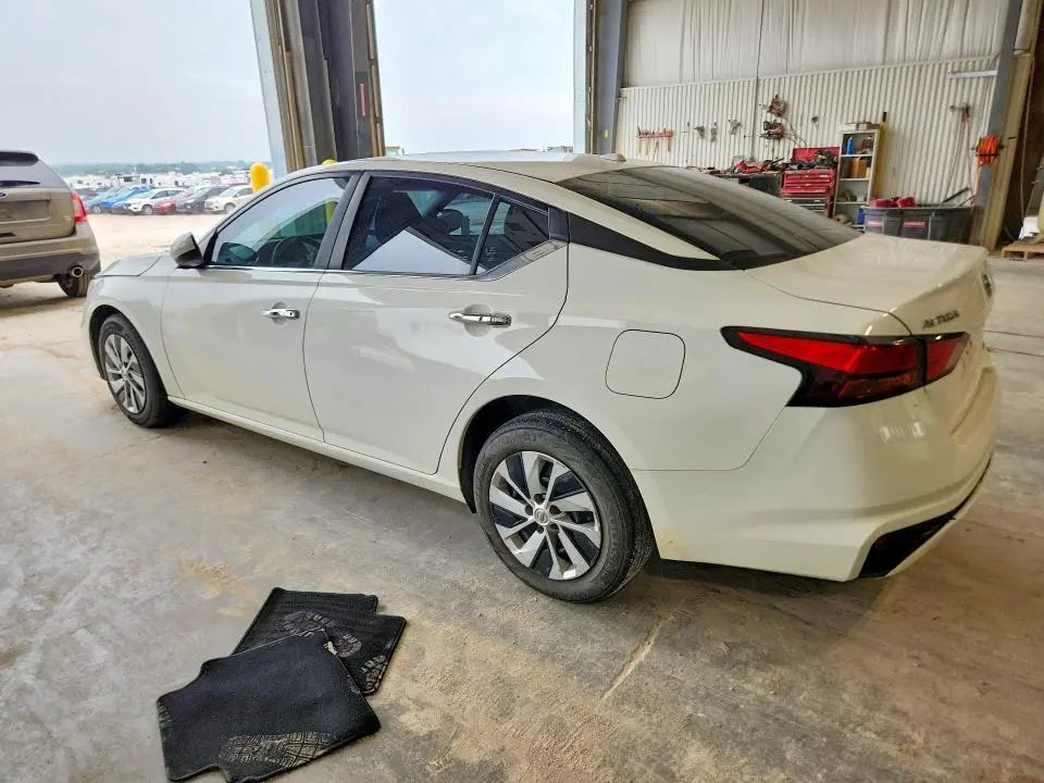 2020 NISSAN ALTIMA S  