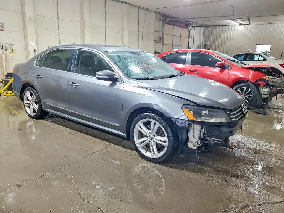 2015 VOLKSWAGEN PASSAT SEL  