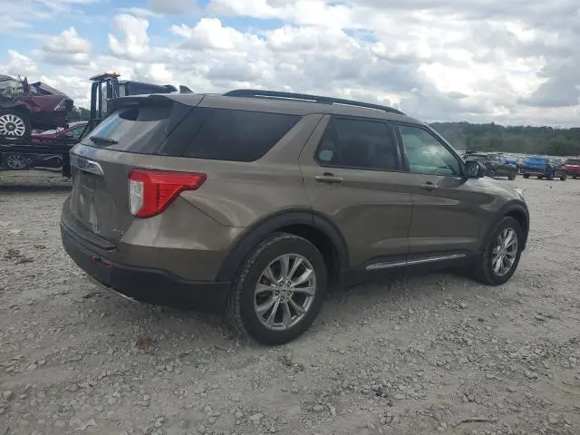 2021 FORD EXPLORER XLT  