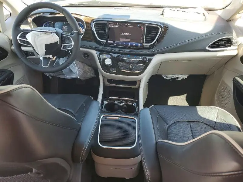 2023 CHRYSLER PACIFICA HYBRID PINNACLE  