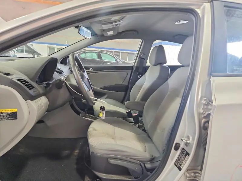 2013 HYUNDAI ACCENT GLS  