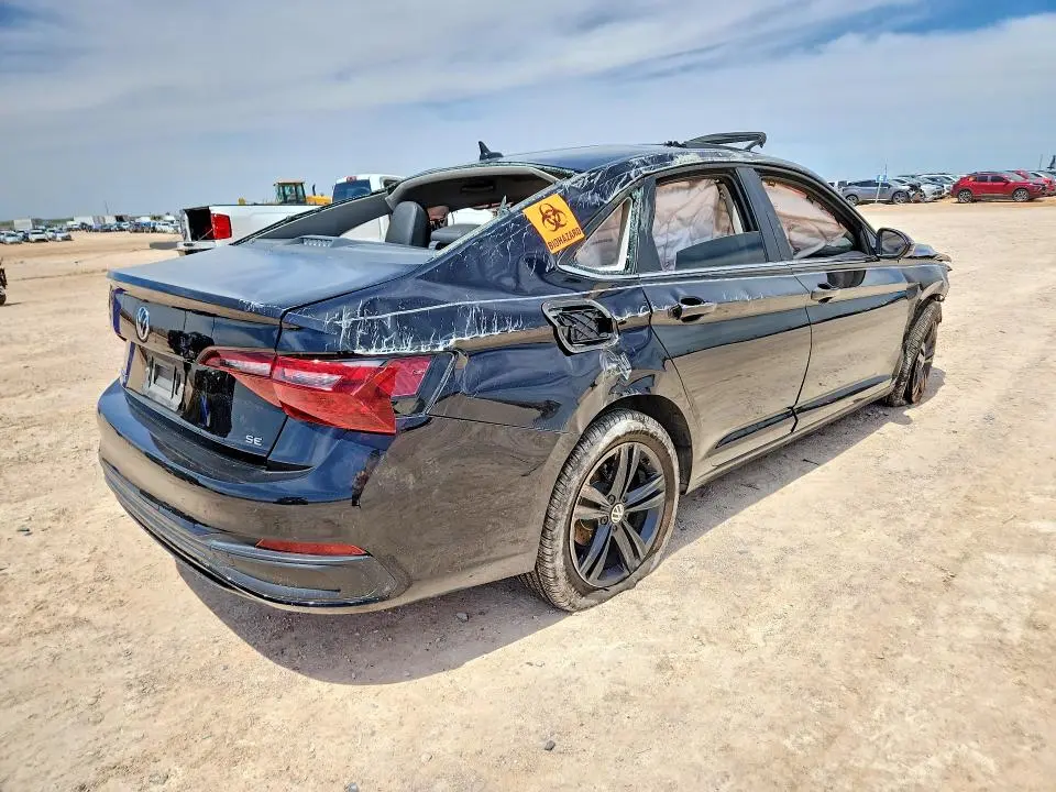 2024 VOLKSWAGEN JETTA SE  