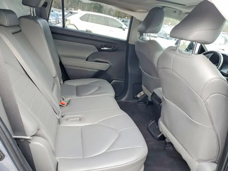 2023 TOYOTA HIGHLANDER L  