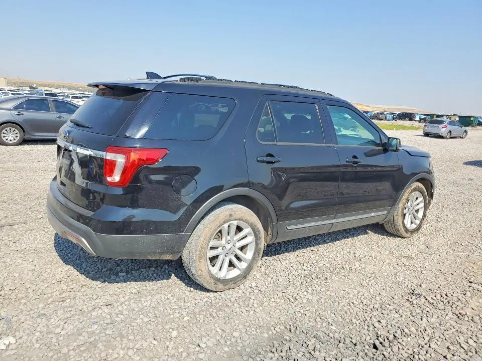 2017 FORD EXPLORER XLT  