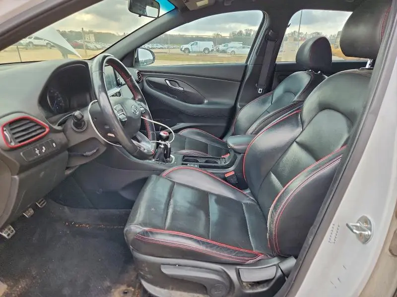 2018 HYUNDAI ELANTRA GT SPORT  