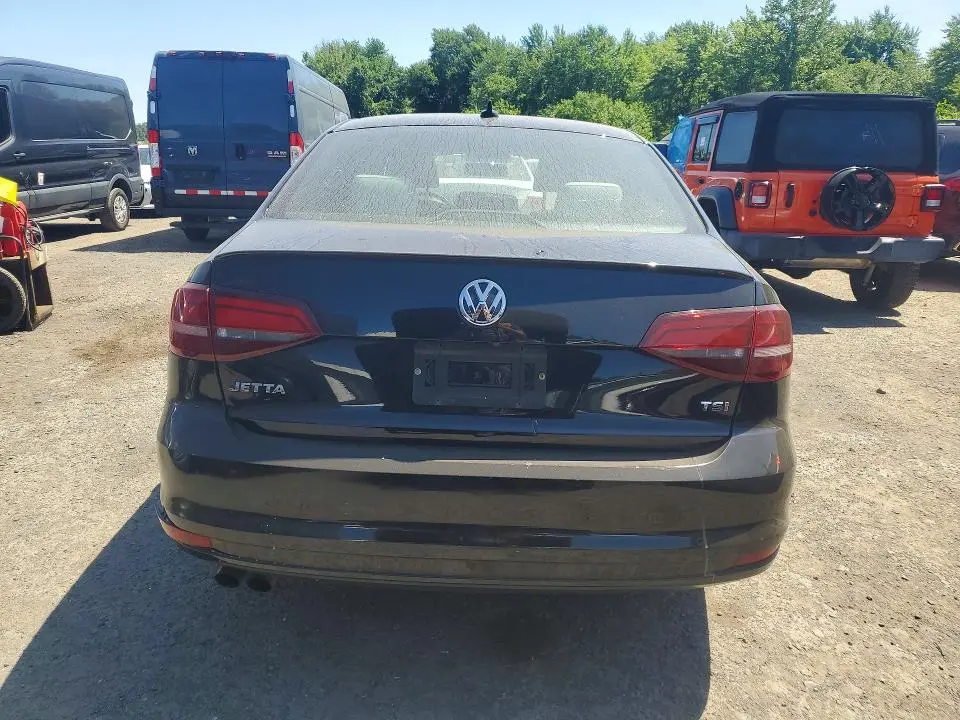 2016 VOLKSWAGEN JETTA SPORT  