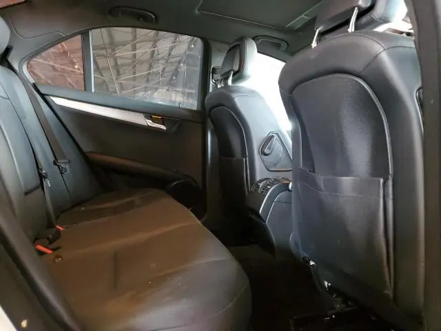2011 MERCEDES-BENZ C 300  