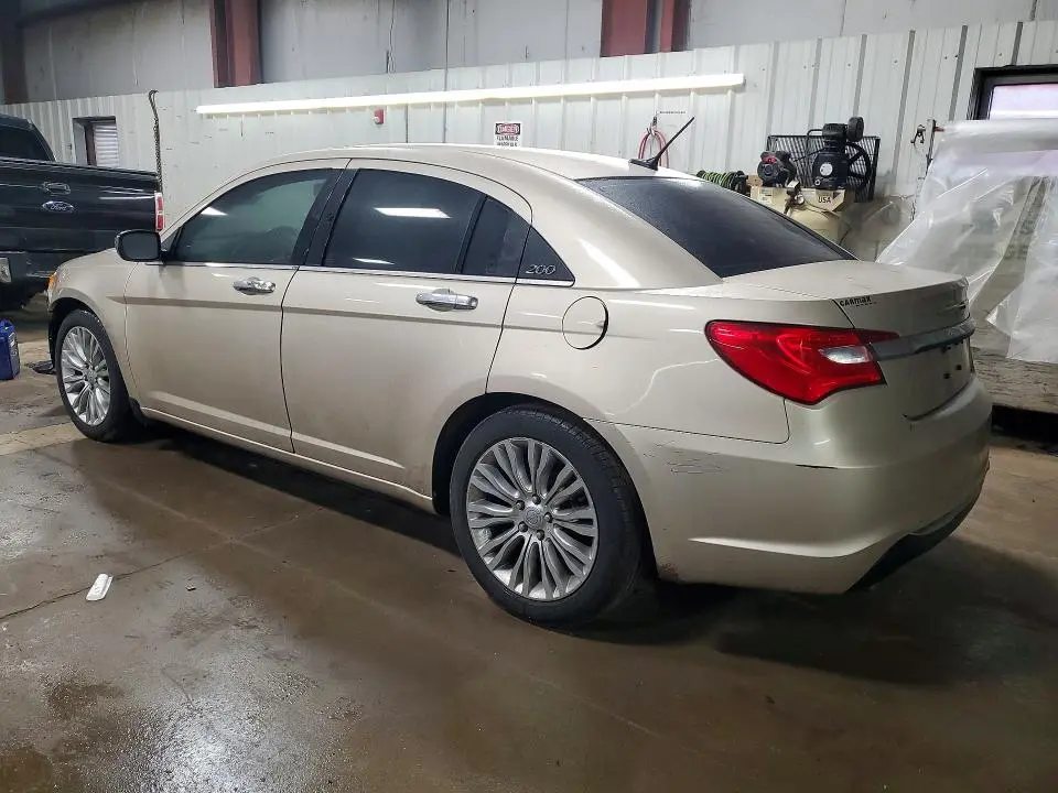 2013 CHRYSLER 200 LIMITED  