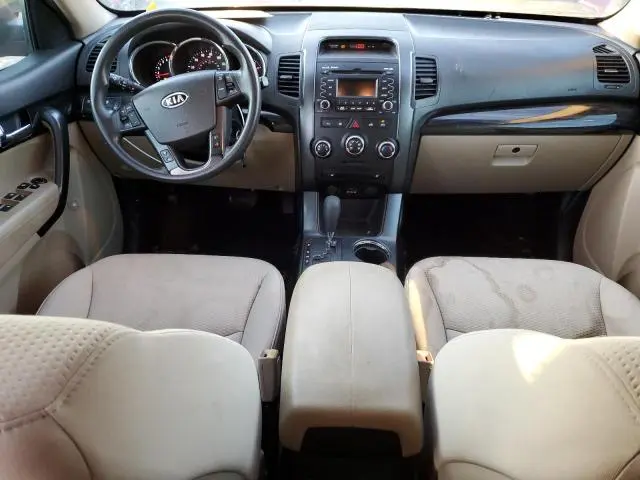 2011 KIA SORENTO BASE