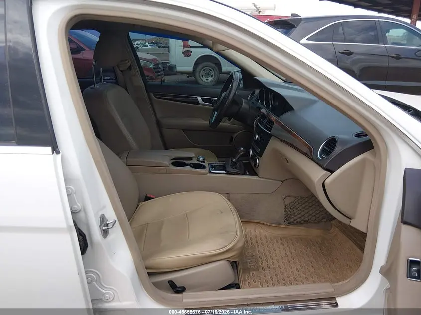 2014 MERCEDES-BENZ C 250 LUXURY/SPORT