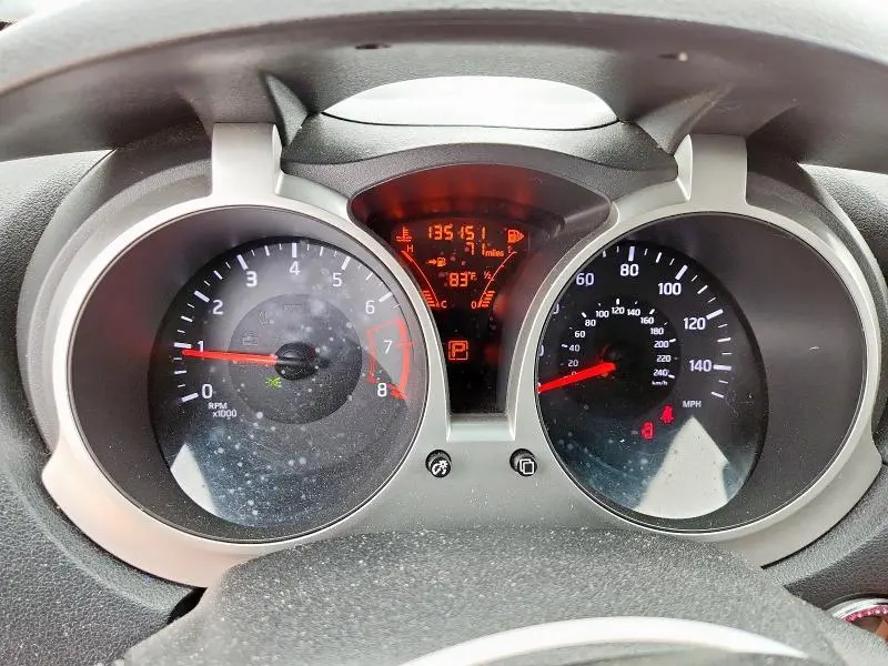 2014 NISSAN JUKE S  