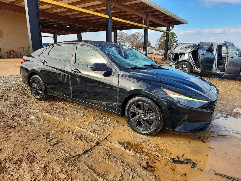 2021 HYUNDAI ELANTRA SEL  