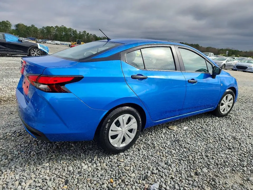 2020 NISSAN VERSA S  