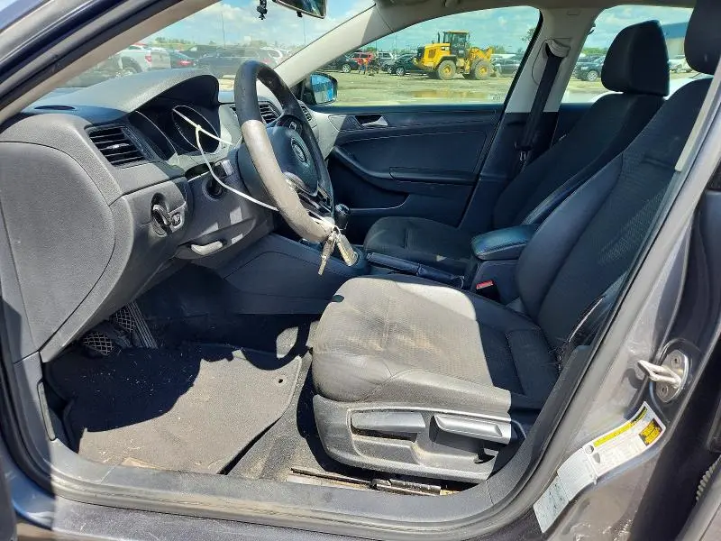 2015 VOLKSWAGEN JETTA   