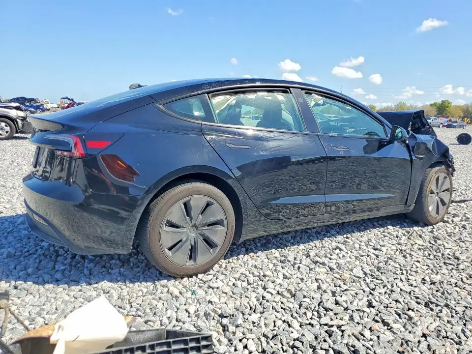 2025 TESLA MODEL 3   