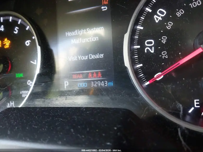 2021 TOYOTA RAV4 XLE