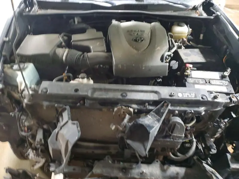 2017 TOYOTA TACOMA SR V6  