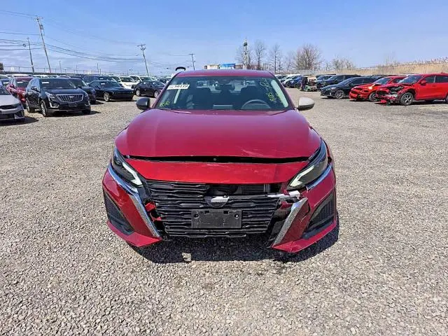 2024 NISSAN ALTIMA SV  