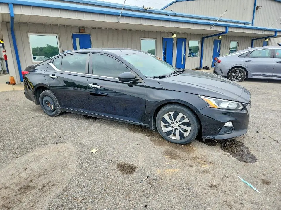 2020 NISSAN ALTIMA S  