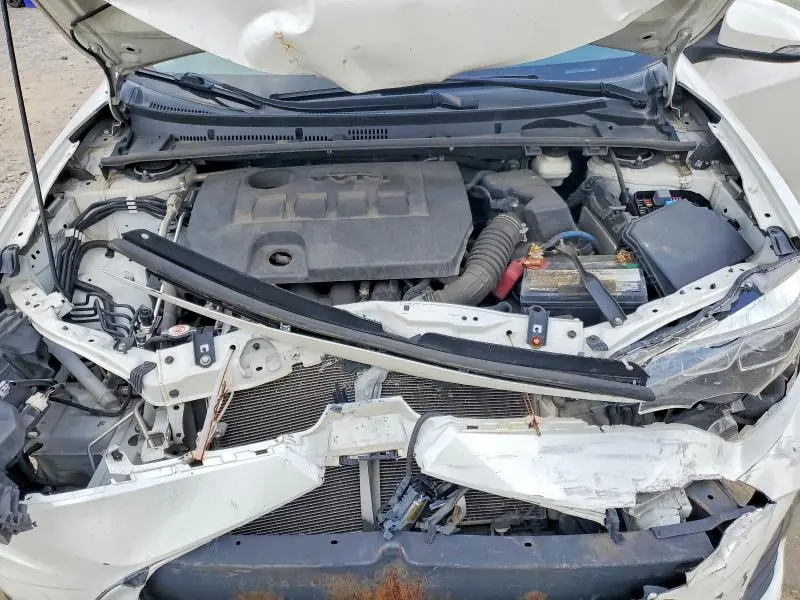 2019 TOYOTA COROLLA SE  