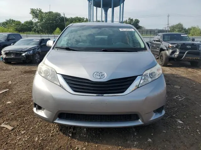 2011 TOYOTA SIENNA LE  