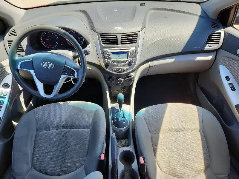 2013 HYUNDAI ACCENT GS  