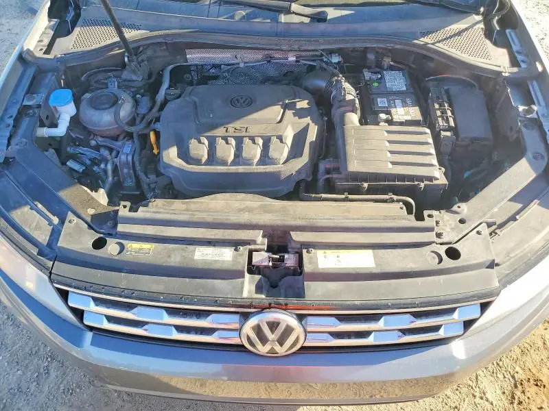 2021 VOLKSWAGEN TIGUAN SE  