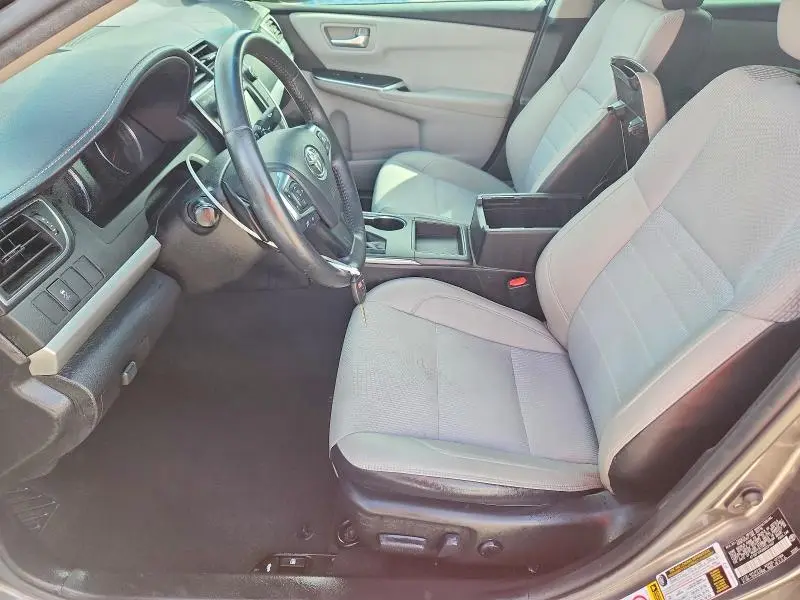 2017 TOYOTA CAMRY SE  