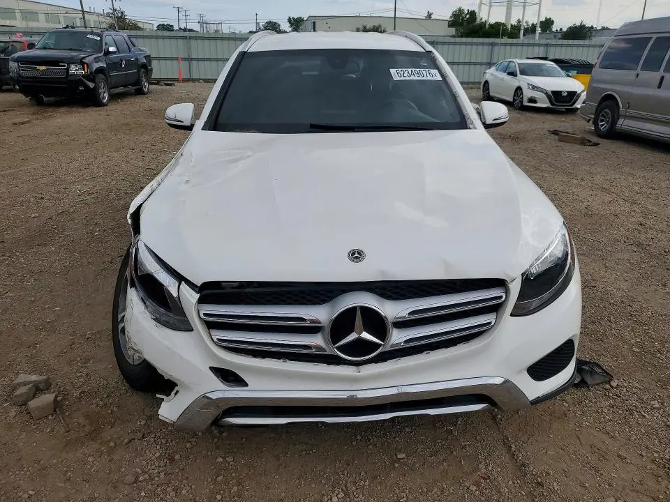 2019 MERCEDES-BENZ GLC 300  