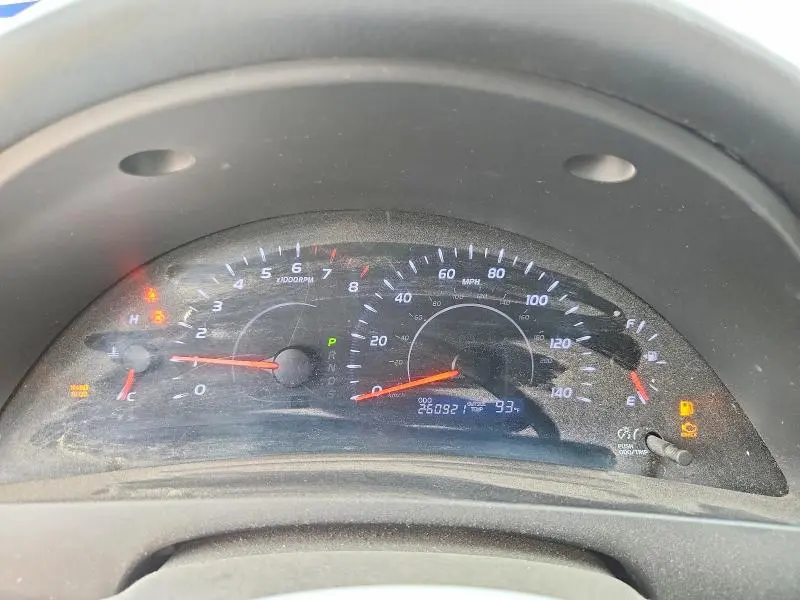 2010 TOYOTA CAMRY LE  