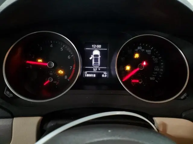 2018 VOLKSWAGEN JETTA SE  