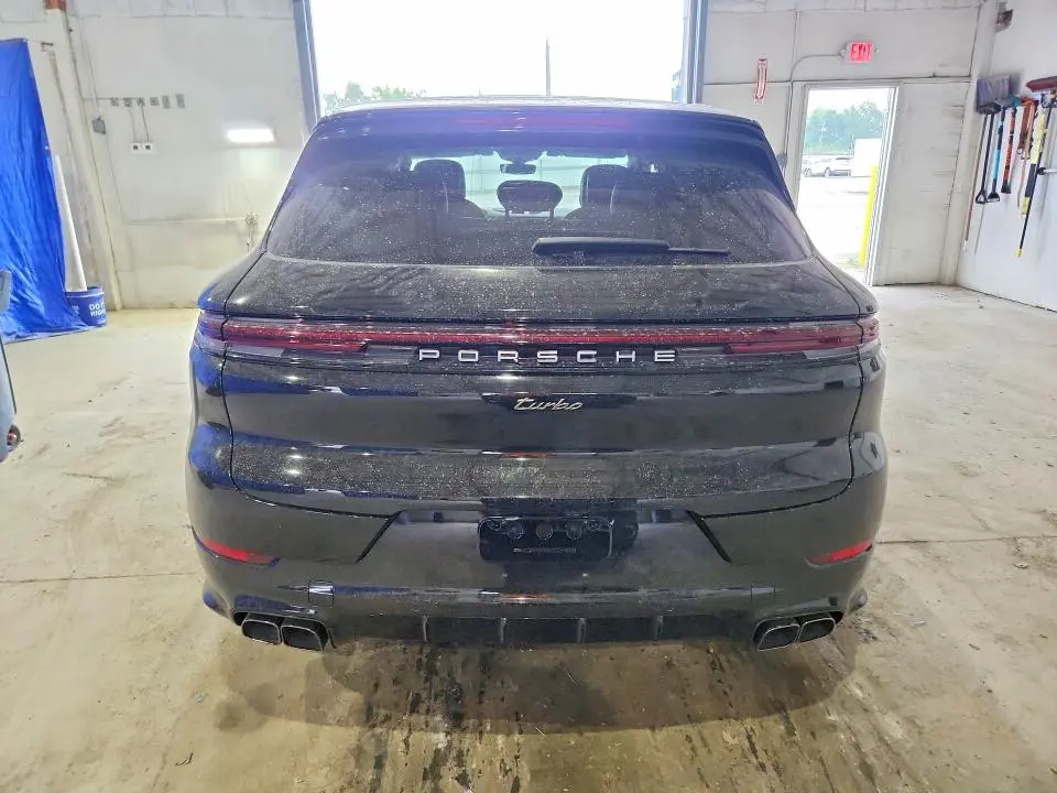 2026 PORSCHE CAYENNE TURBO E-HYBRID  