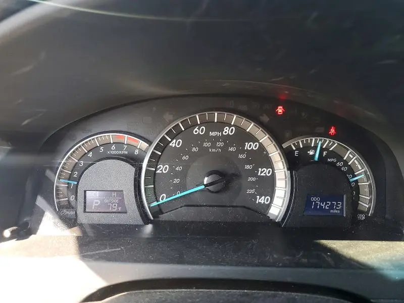2012 TOYOTA CAMRY SE  