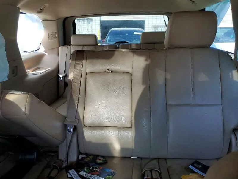2011 GMC YUKON SLE  