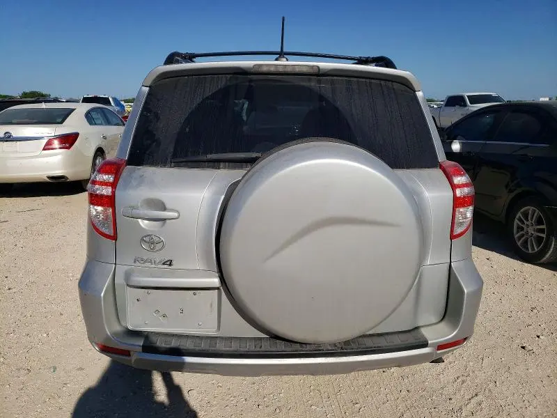 2011 TOYOTA RAV4 BASE  