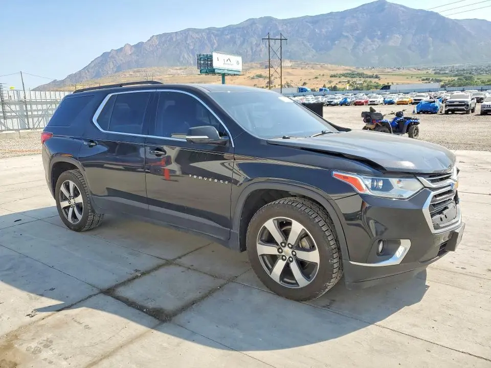 2019 CHEVROLET TRAVERSE LT  