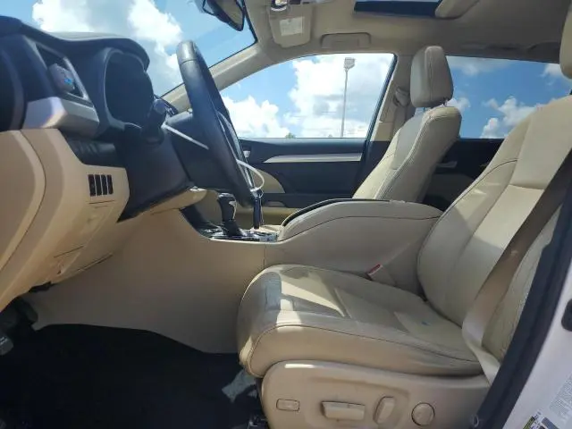 2016 TOYOTA HIGHLANDER XLE  