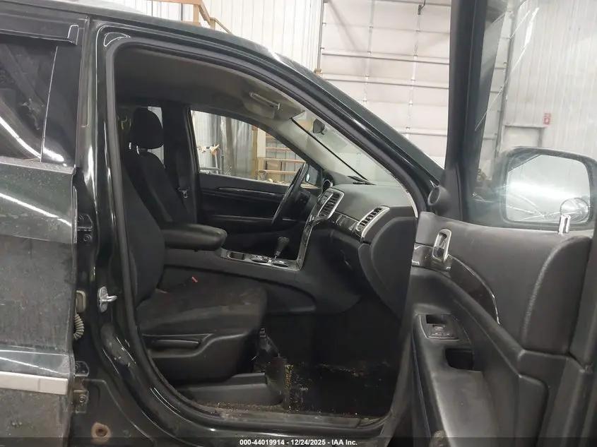 2011 JEEP GRAND CHEROKEE LAREDO