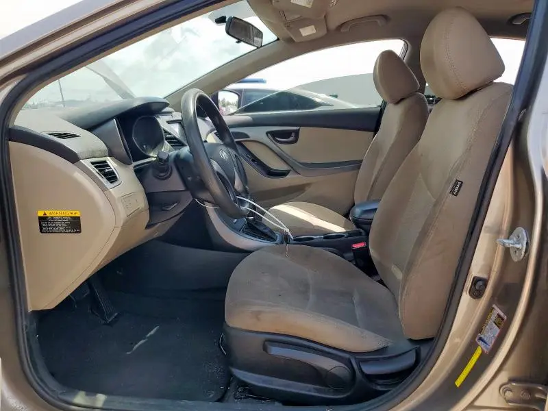 2014 HYUNDAI ELANTRA SE  