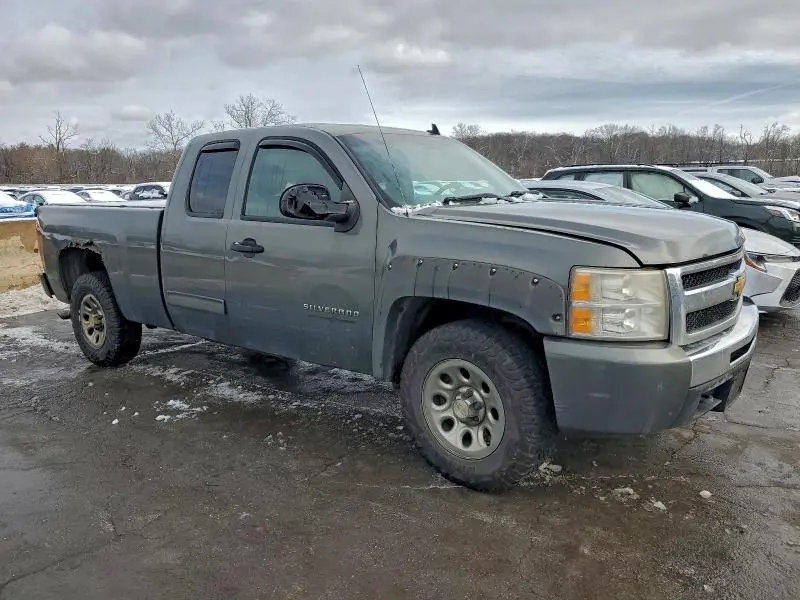 2011 CHEVROLET SILVERADO K1500 LS  