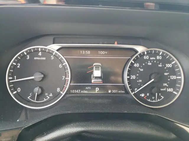 2024 NISSAN PATHFINDER SV  
