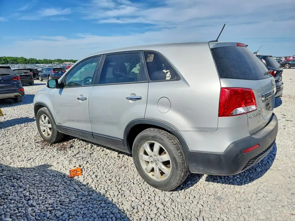 2013 KIA SORENTO LX  