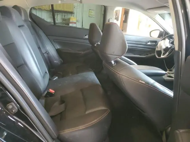 2021 NISSAN ALTIMA SR  
