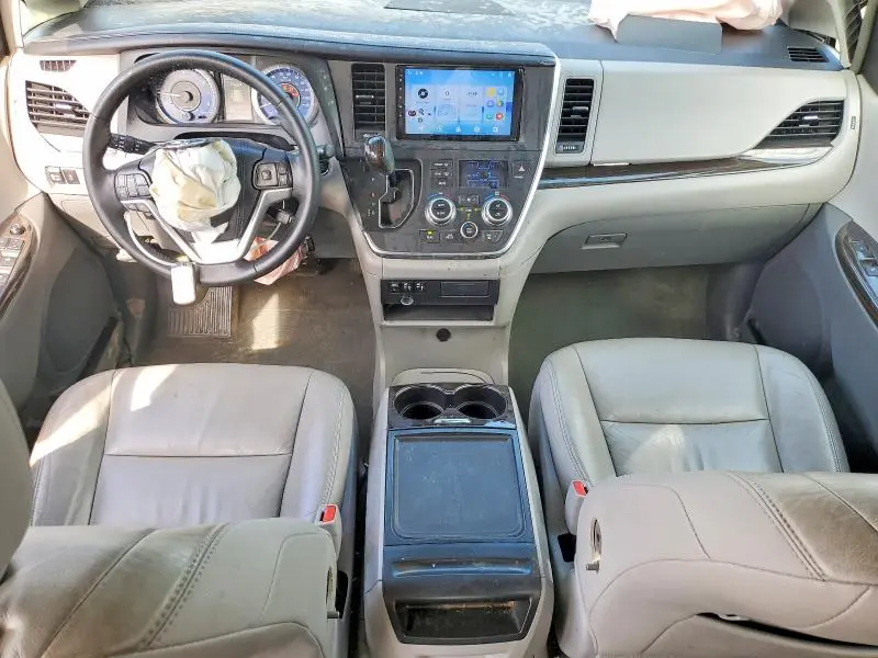 2015 TOYOTA SIENNA XLE PREMIUM 8-PASSENGER  