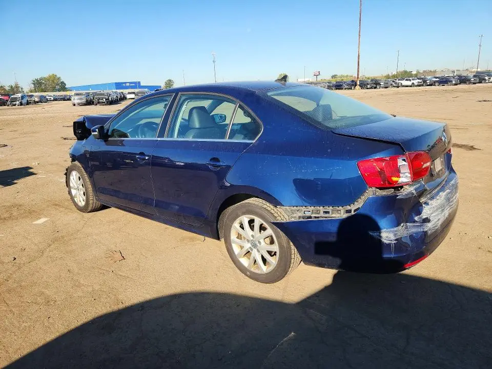 2013 VOLKSWAGEN JETTA SE  